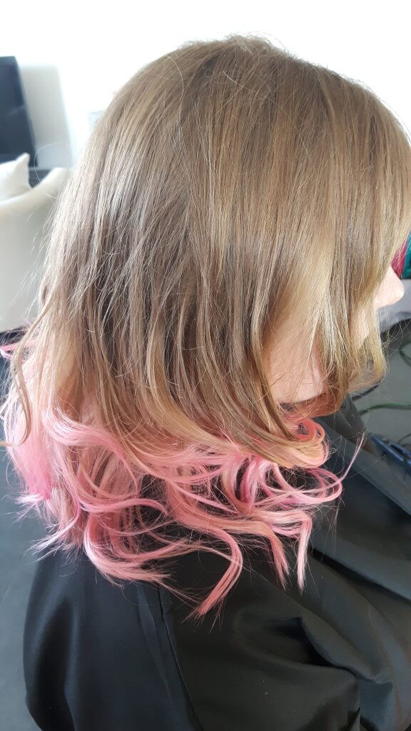 cheveux longs colorés dip dye